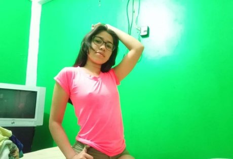 persian onlyfans pornographic photo