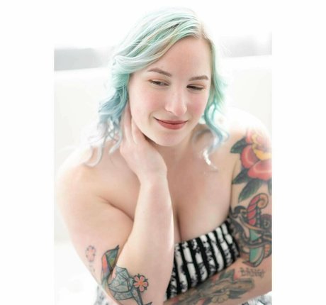 laur zombi beautiful star galleries