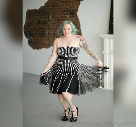 laur zombi model free photo