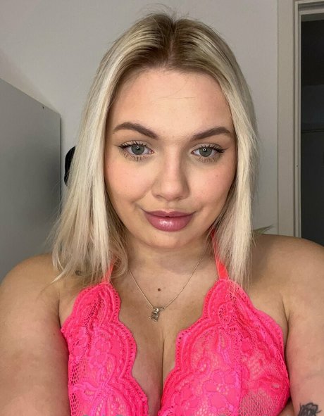 emilyevejackson star top pics