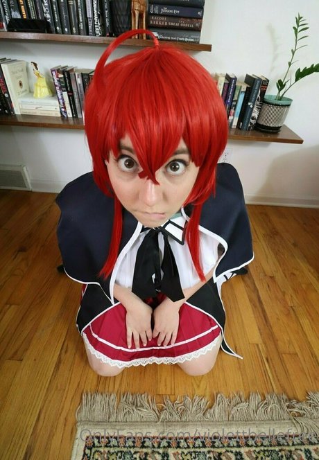 violettbellefree erotic model image