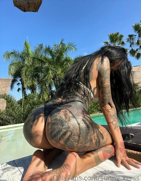 Sunny kerss naked pornstar photos