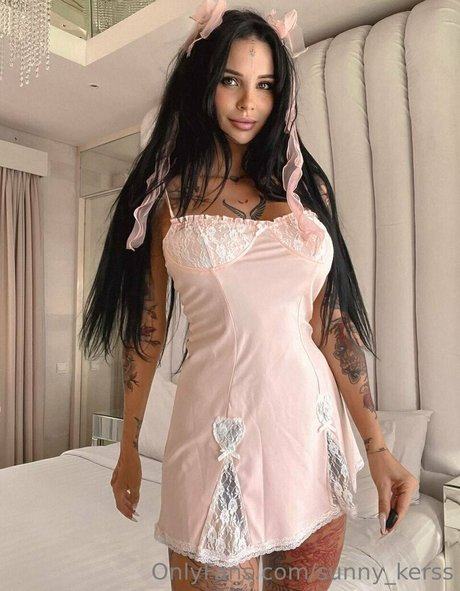 Sunny kerss top model photo