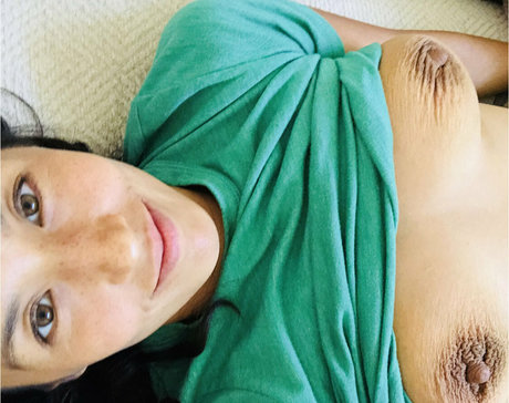 kumiomori sexy pornstar pics