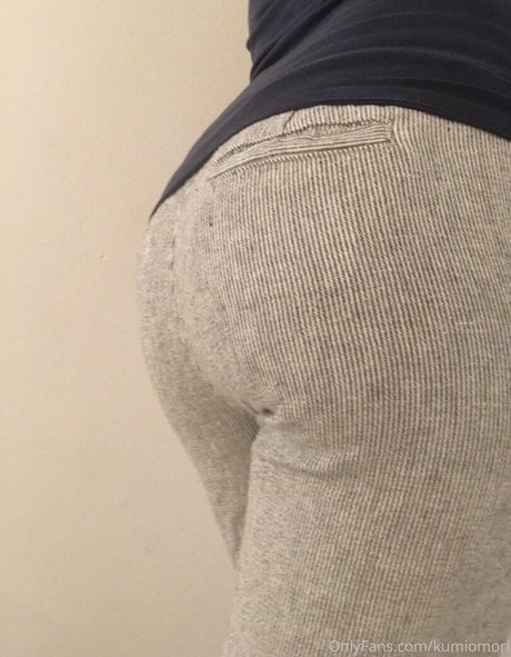 kumiomori model naked pics