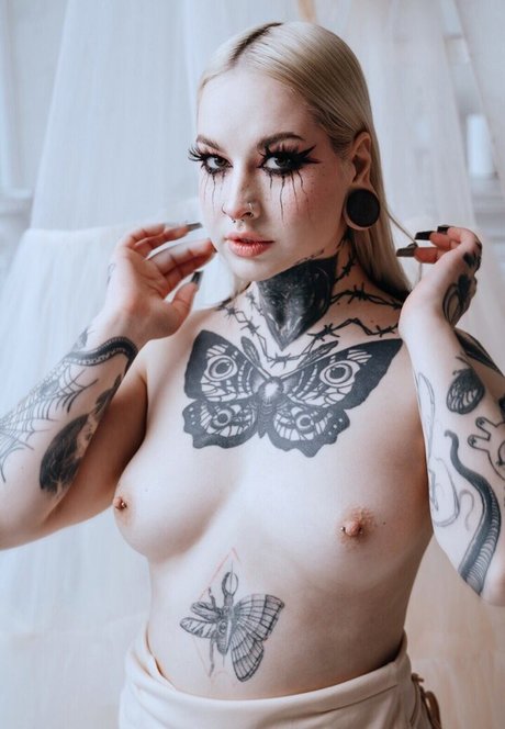 dariamilk model free gallery