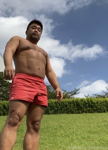 threeislands naked star image