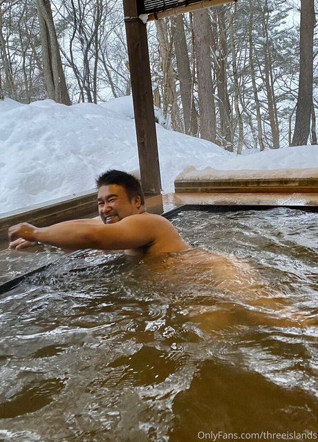 threeislands model nude galleries