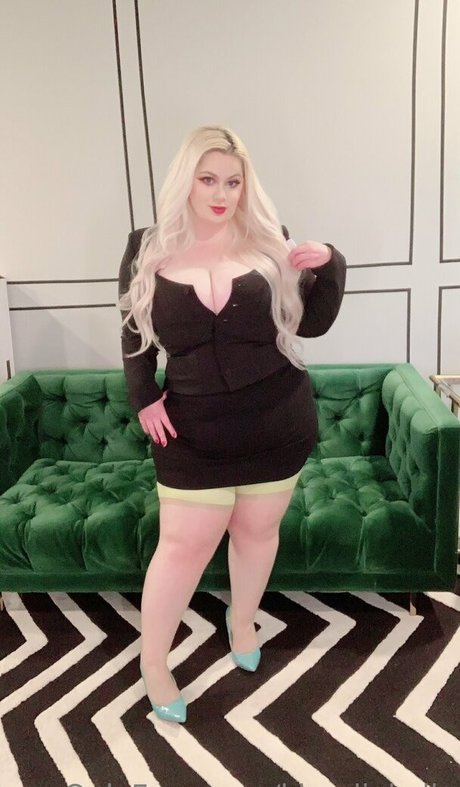 old young lesbian onlyfans exclusive image