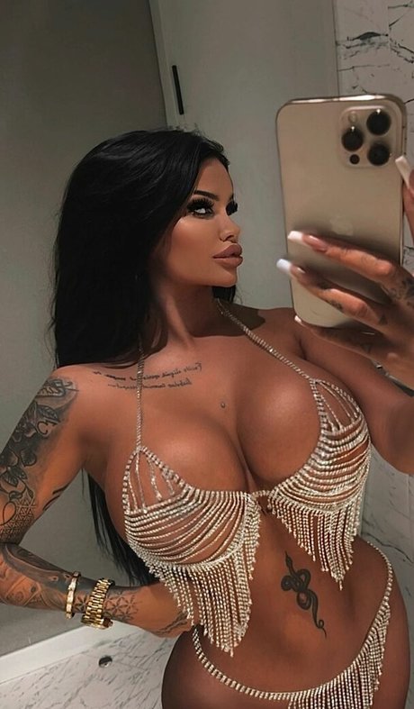 enisesudeofficial free model img