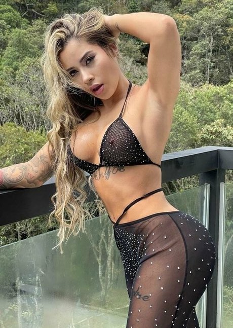 shower threesome onlyfans nudes galleries