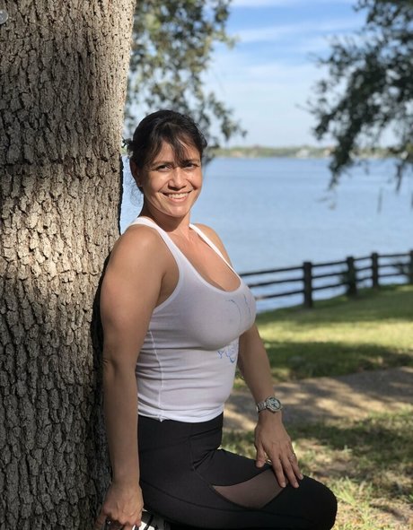 yusimee hd pornstar picture