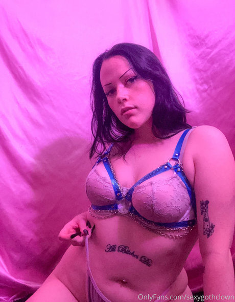 cutegothelle model beautiful pic