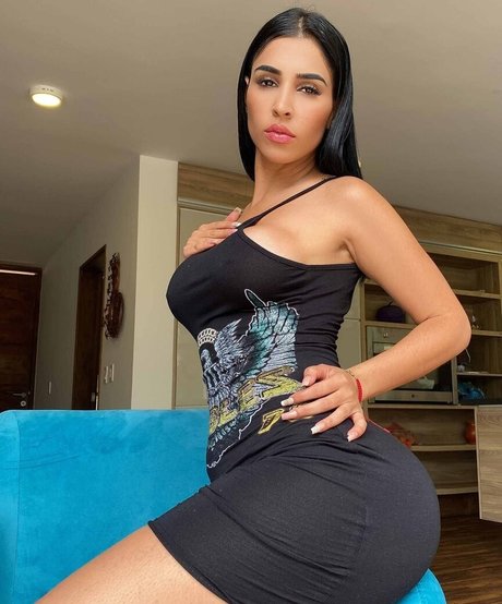 malyia star erotic pics