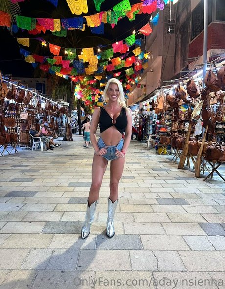 adayinsienna high quality star pic