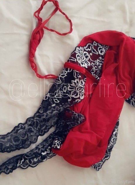 ellastarfire sex model pic