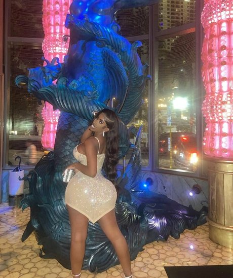 Hispaniola naked actress gallery