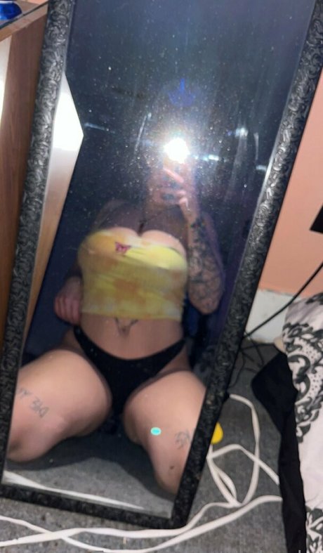 tattycheeks model art img