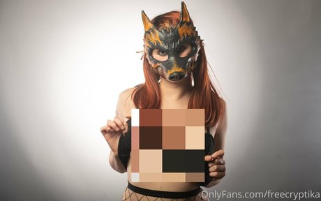 freecryptika model sex pics