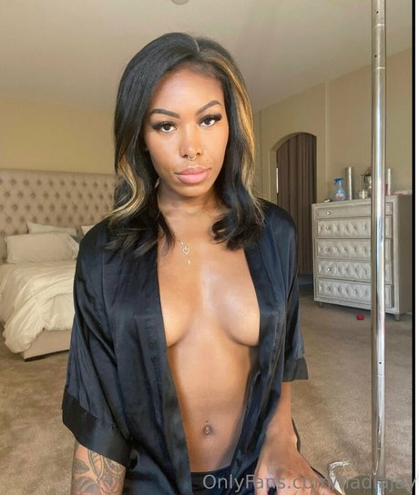 nadiajay free actress photos