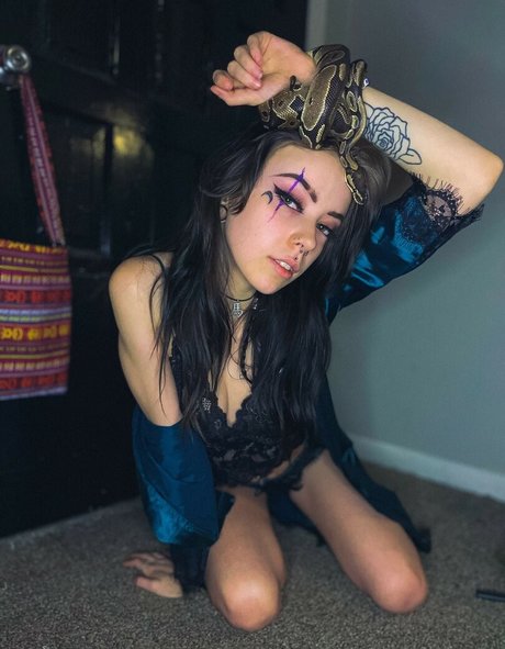 blowjob brunette onlyfans hot nude pic