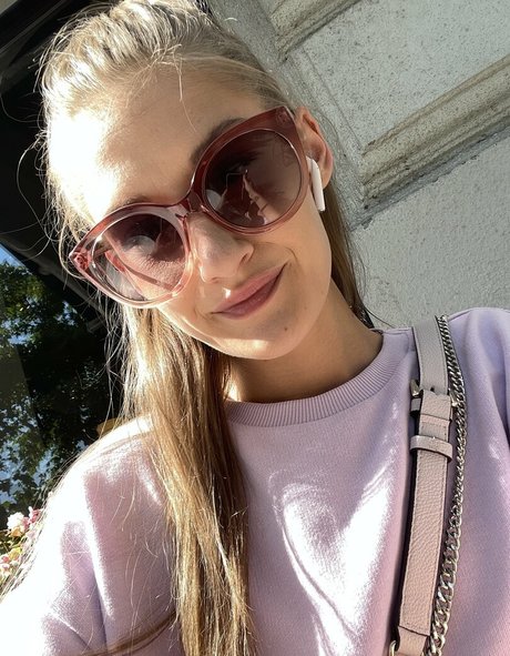 flat chested onlyfans pretty galleries