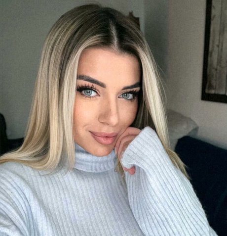 Wendy Sinner model top pics