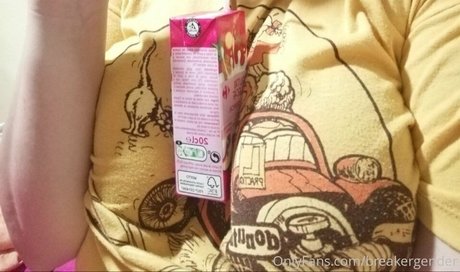 asian couple onlyfans pornographic photos