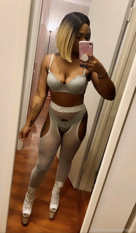 averyjane pretty star photos