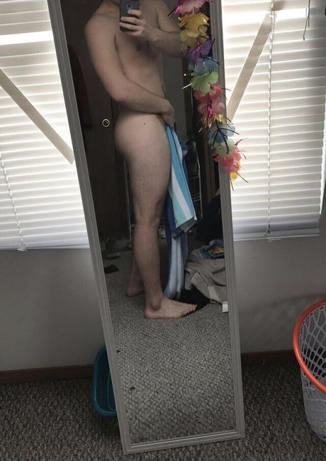 selfiejesus naked pornstar images