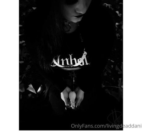 livingdeaddani nudes pornstar pic