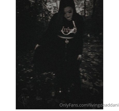 livingdeaddani pornstar beautiful pics