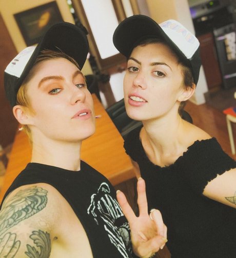 big tits brunette onlyfans free nude pic