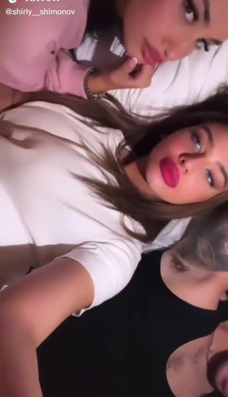 Hodaya Pinto art star images