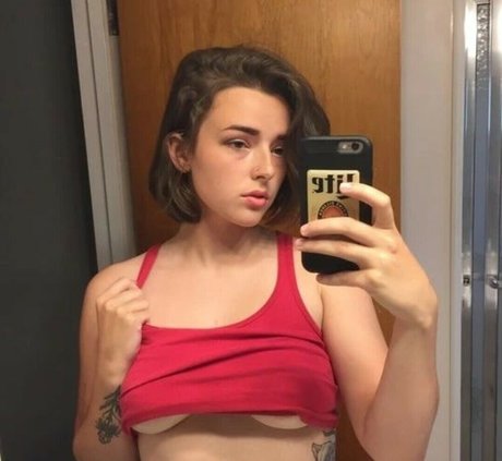 Indi Rossi erotic actress pictures