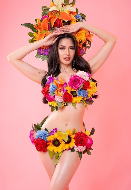 Yllana Marie Aduana pornstar nude gallery