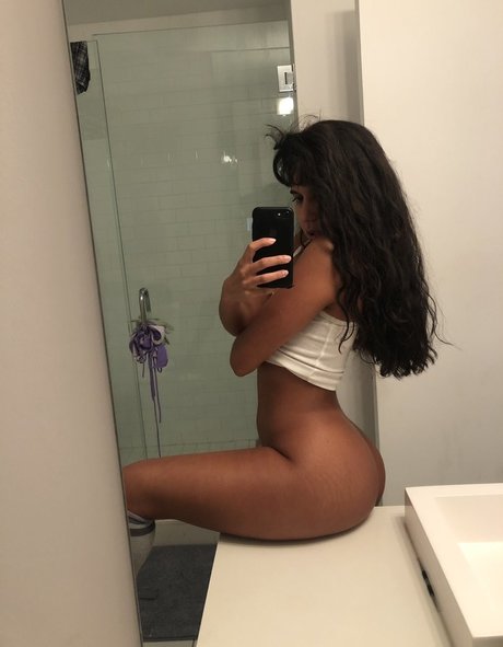 lilpineapplegirl model high quality picture