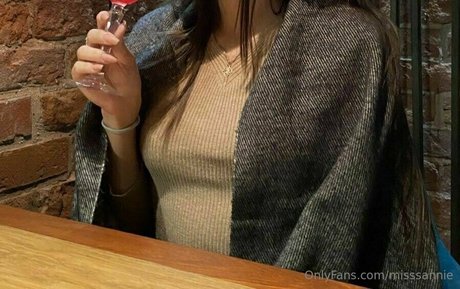 misssannie perfect actress photos