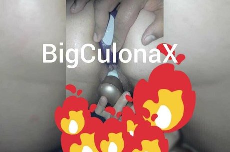 golosina30 model adult picture