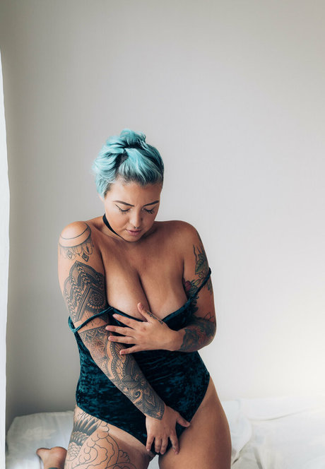 lunalynn26 model pornographic picture