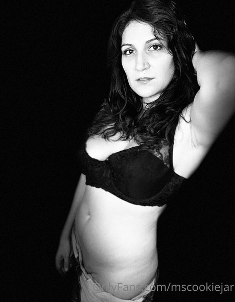 mscookiejar pretty model photo