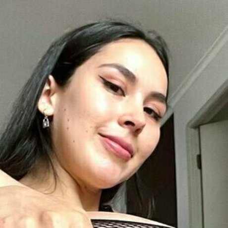 cosmicstella model naked image