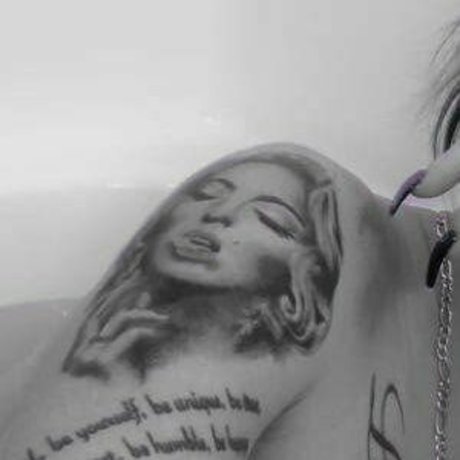 Superwetcat sexy model img