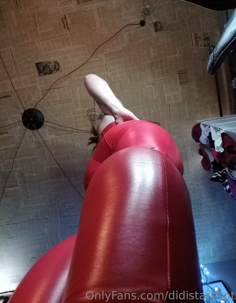 didistarshot model erotic image