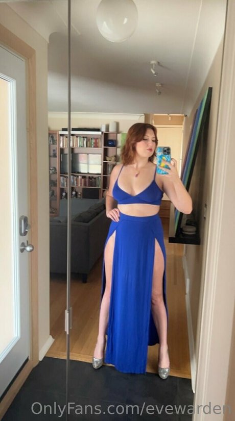 Eve Warden pretty star photos