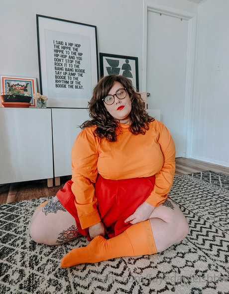 fayedanielsbbw adult actress pictures