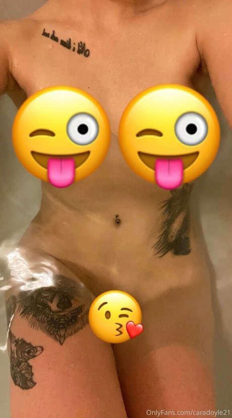 caradoyle21 pornstar erotic photo