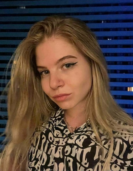 banannahanna naked actress photo