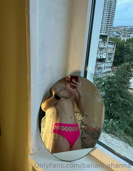 banannahanna erotic star pictures