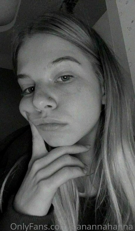 banannahanna nudes model gallery